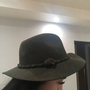 Green hat